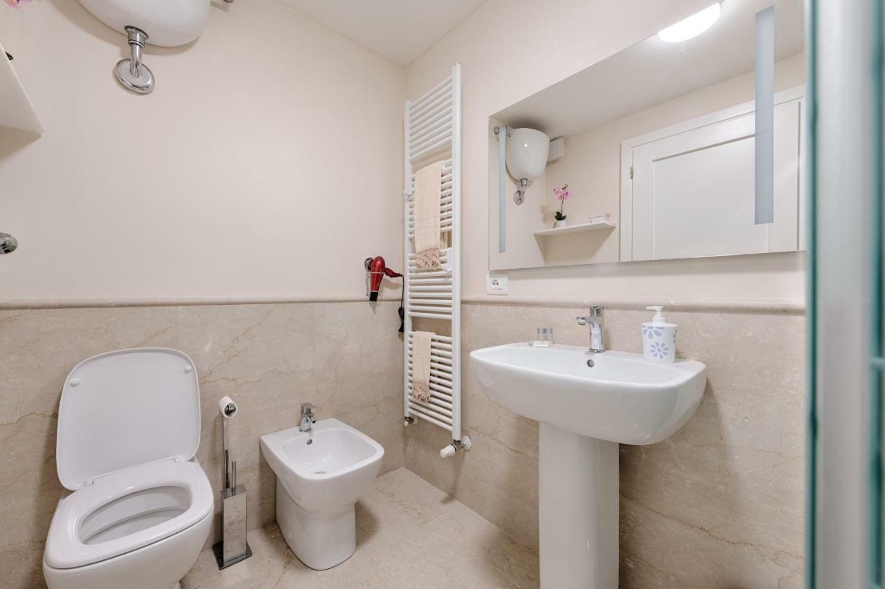 Duomo Luxury Apartment "Palazzo Del Re" Firenze Eksteriør billede